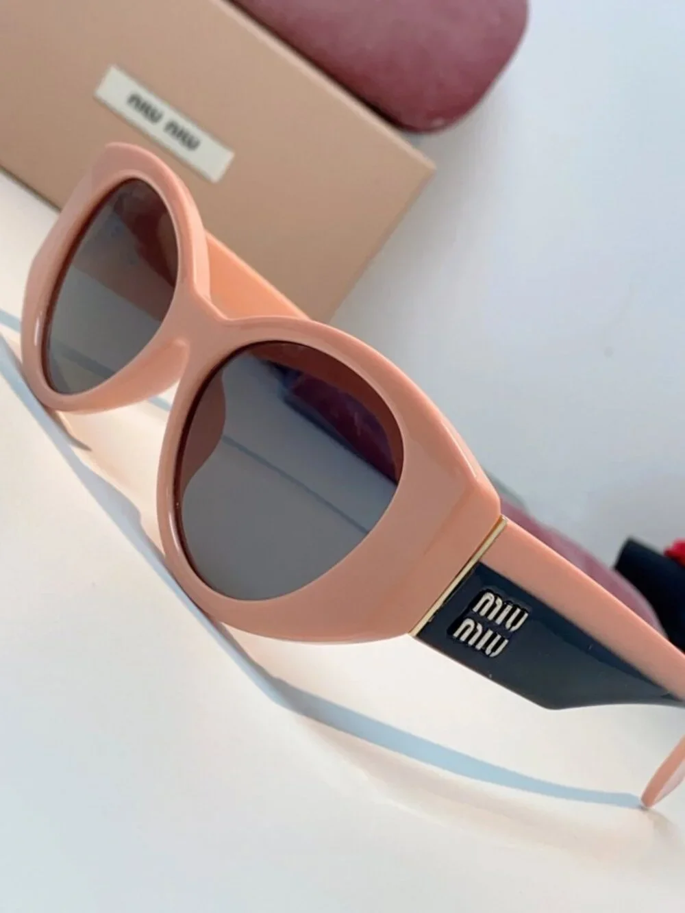 🥰Miu Miu🥰 Pink Cat-Eye Sunglasses